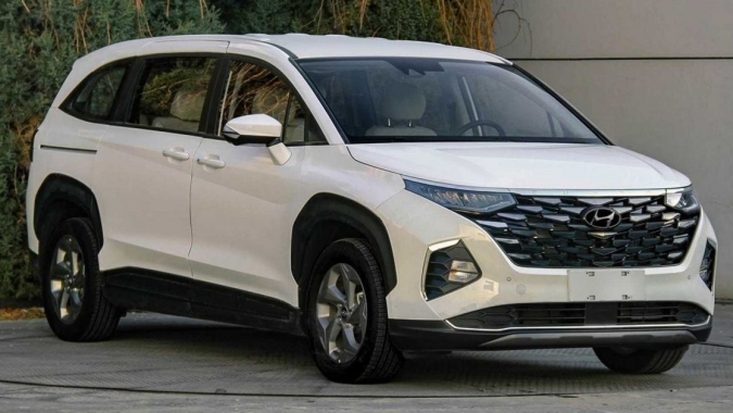 MPV Hyundai Custo lộ diện trước ngày ra mắt