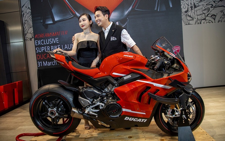 Minh Nhựa 'tậu' Ducati Superleggera V4 độc nhất Việt Nam với giá gần 6 tỷ đồng