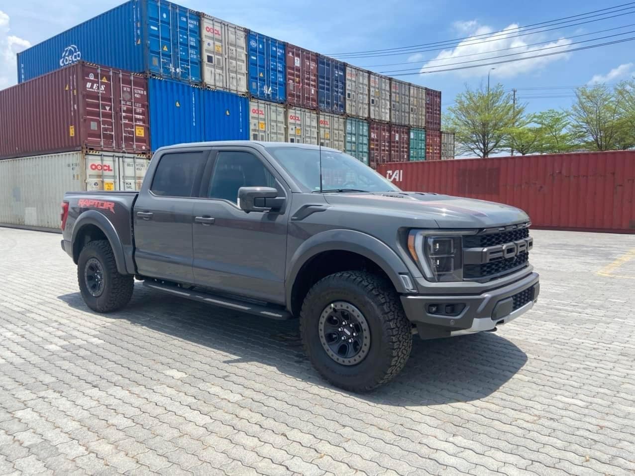 Ford F-150 Raptor 2022 tiếp tục về Việt Nam, giá trên 5 tỷ đồng