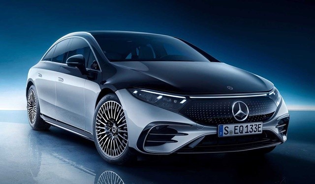 Mercedes-Benz EQS nhận giải Xe sang Thế giới của năm 2022