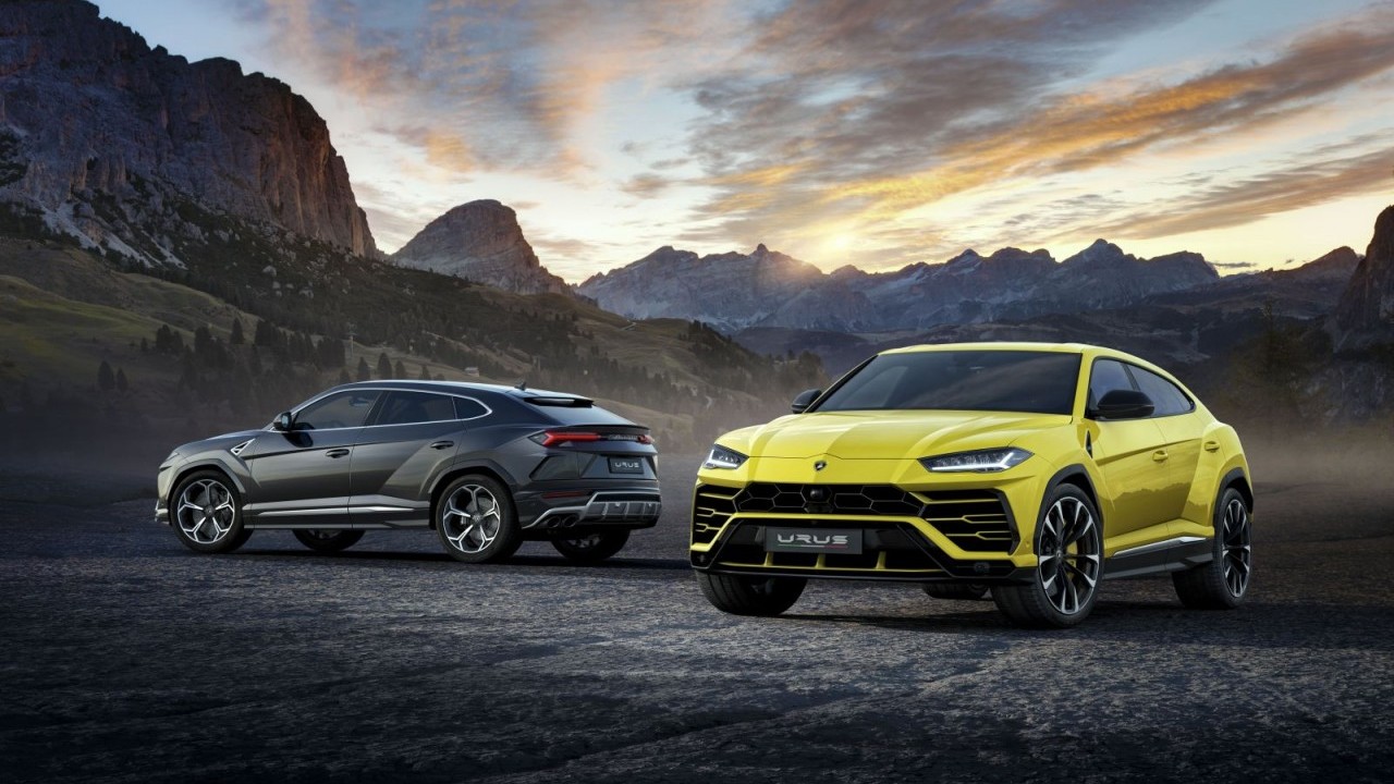 Lamborghini Urus chính hãng, có giá 13,1 tỷ đồng