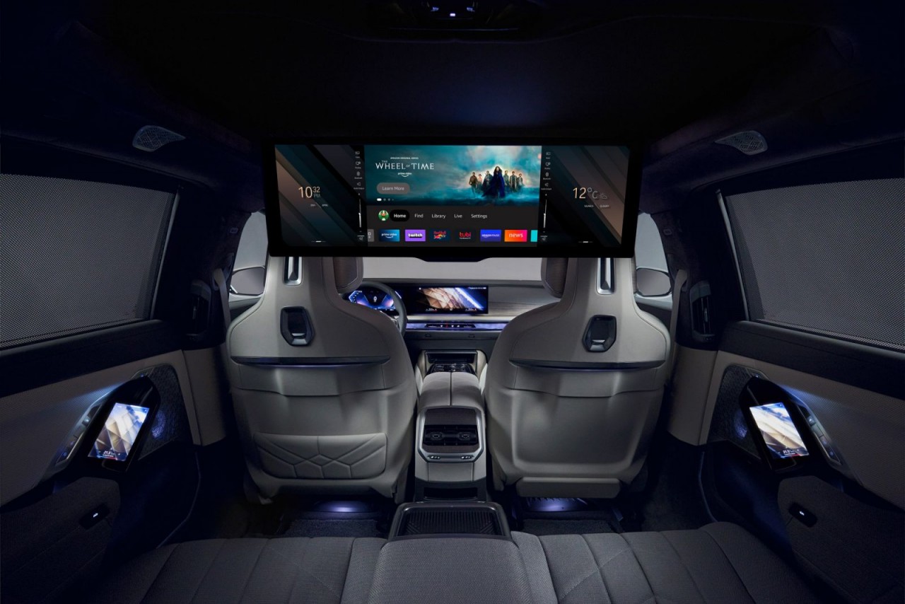 BMW 7-Series 2023 ra mắt, thay đổi toàn diện từ trong ra ngoài