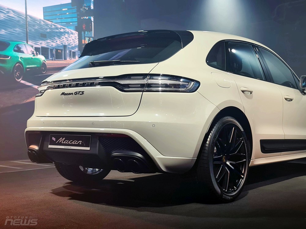 Porsche Macan ra mắt, giá từ 2,99 tỷ đồng