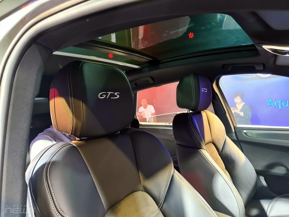 Porsche Macan ra mắt, giá từ 2,99 tỷ đồng và chưa bao gồm option
