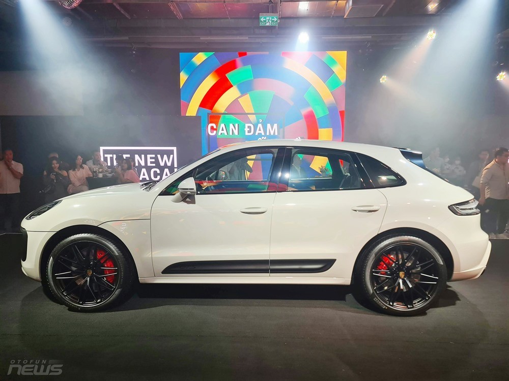 Porsche Macan ra mắt, giá từ 2,99 tỷ đồng và chưa bao gồm option