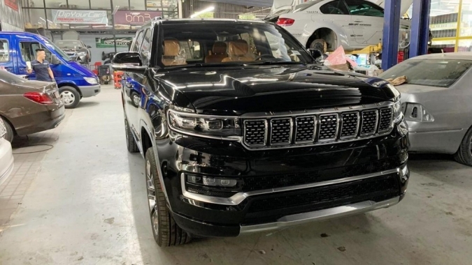 Jeep Grand Wagoneer 2022 âm thầm có mặt tại Việt Nam