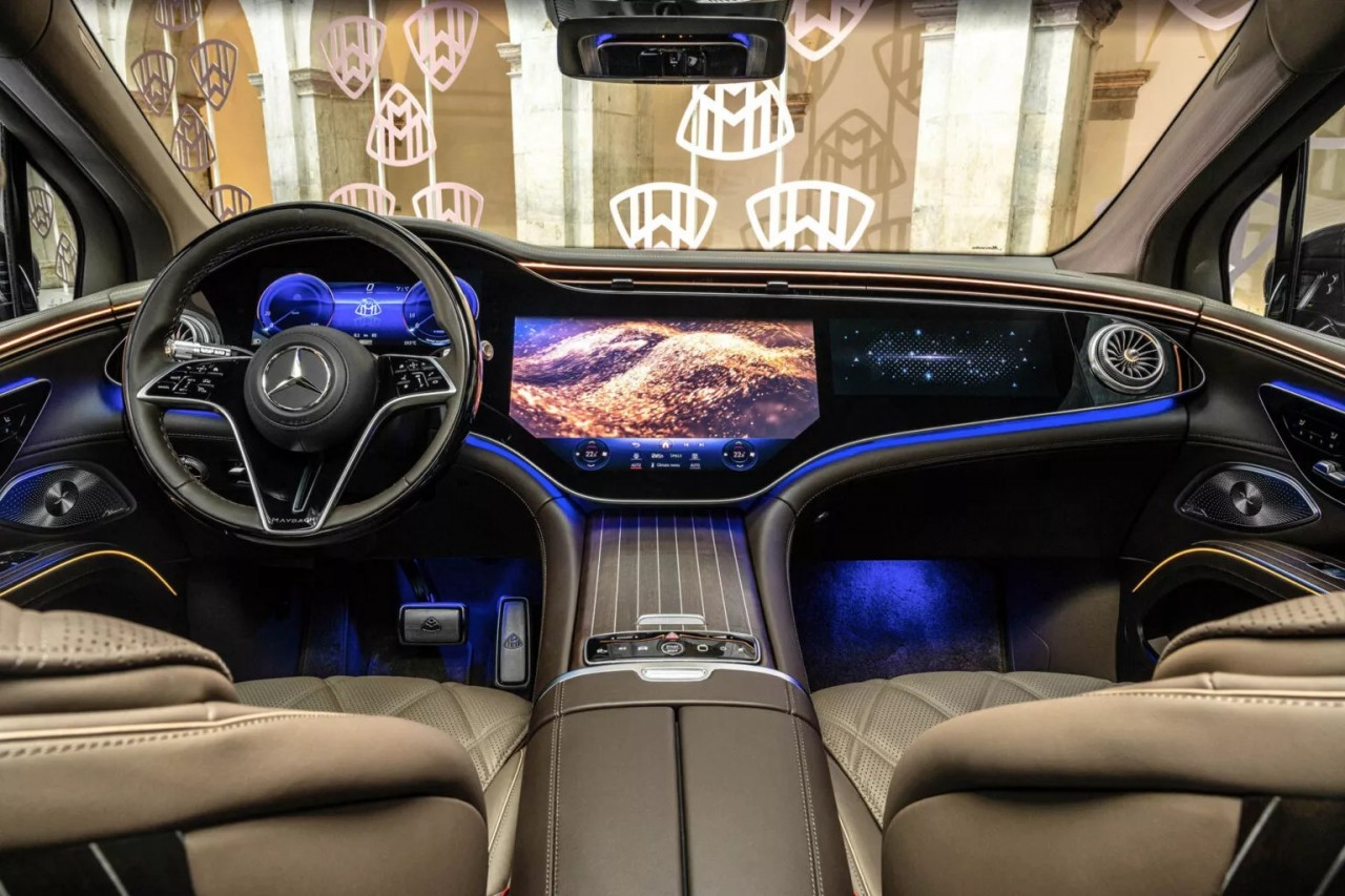 Xe điện siêu sang Maybach EQS 680