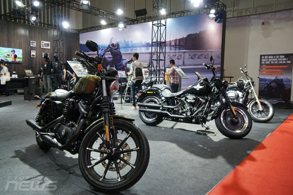 vmcs 2017 harley davidson ra mat street rod va cvo street glide 2017 danh cho gioi tre