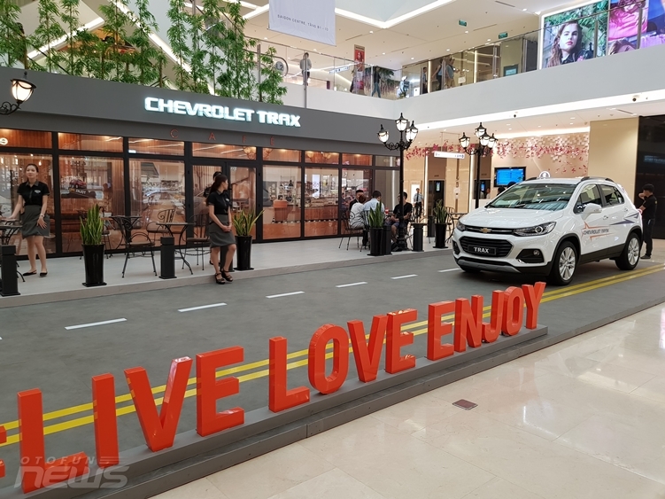 check in trung thuong cung chevrolet trax