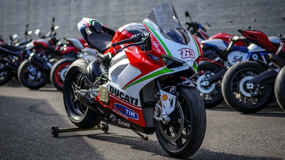 Ducati Panigale V4 Nicky Hayden - siêu mô tô duy nhất giá tiền tỷ