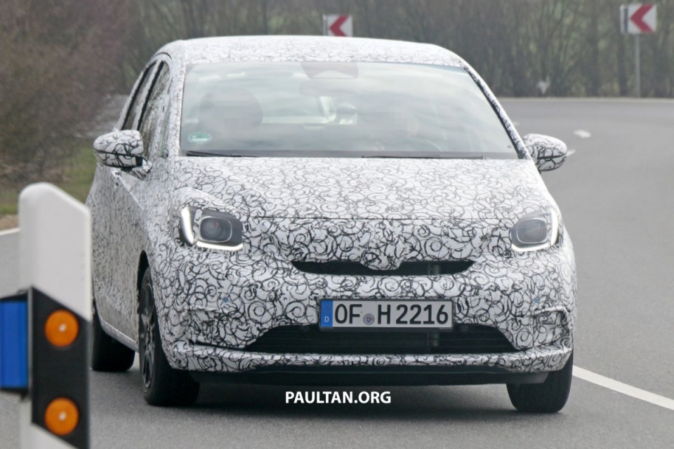 lo dien hinh anh honda jazz the he thu 4