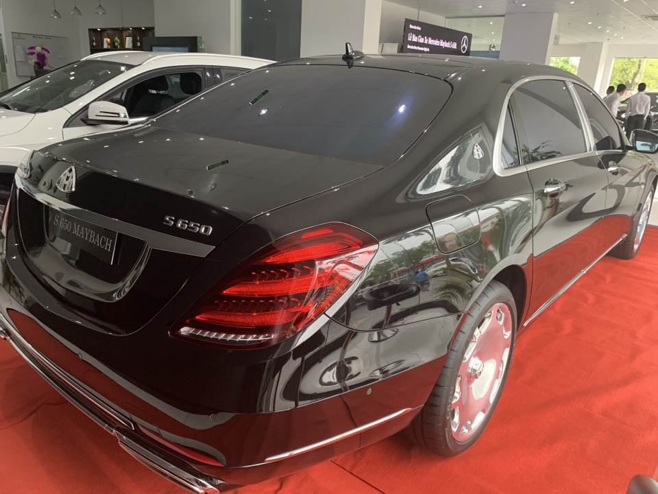 mercedes maybach s650 2019 dau tien tai viet nam den tay khach hang