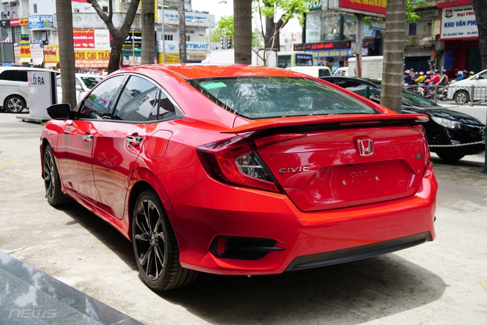 chi tiet phien ban the thao honda civic rs 2019