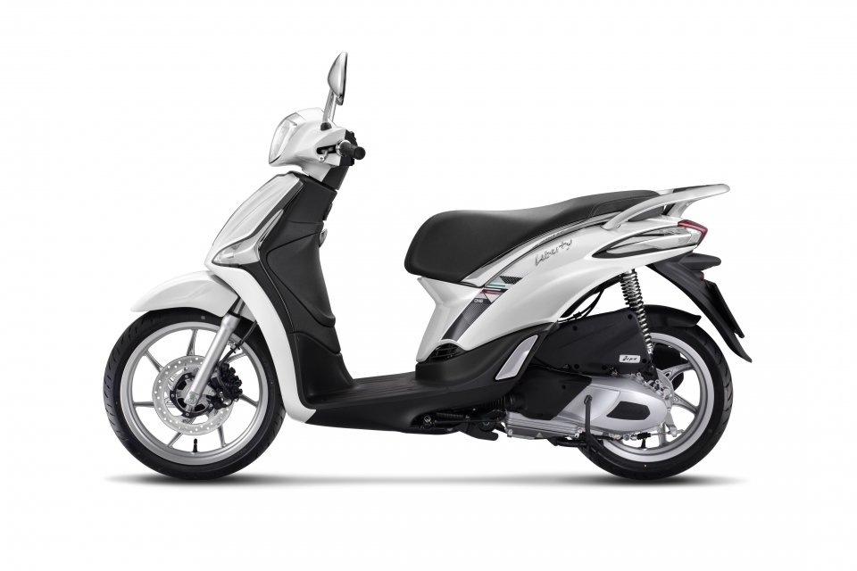 piaggio ra mat liberty one moi khong abs gia 49 trieu dong