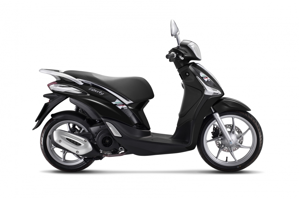piaggio ra mat liberty one moi khong abs gia 49 trieu dong