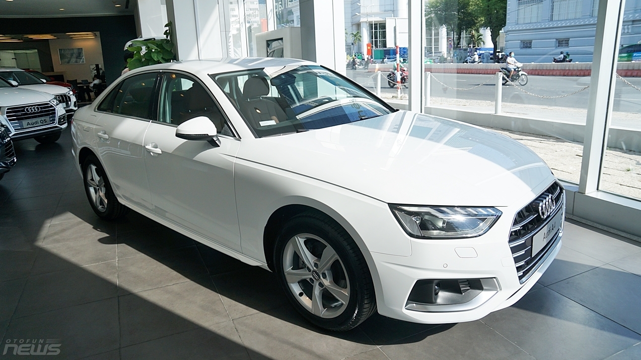 Audi Việt Nam hỗ trợ 50% phí trước bạ cho A4 và Q5