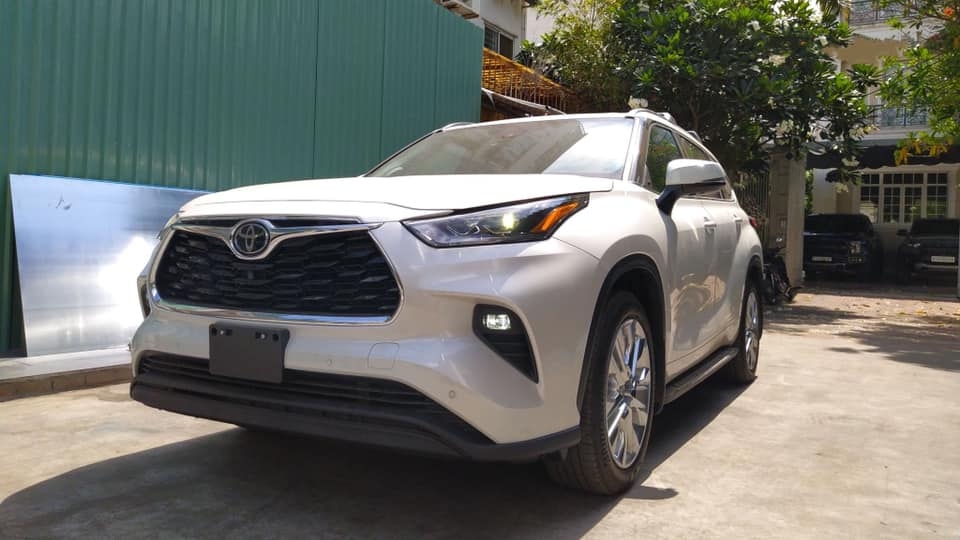 can canh toyota highlander limited 2020 dau tien den viet nam