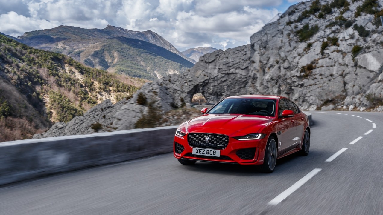 Jaguar XE 2020: Tái định nghĩa về sedan thể thao hạng sang