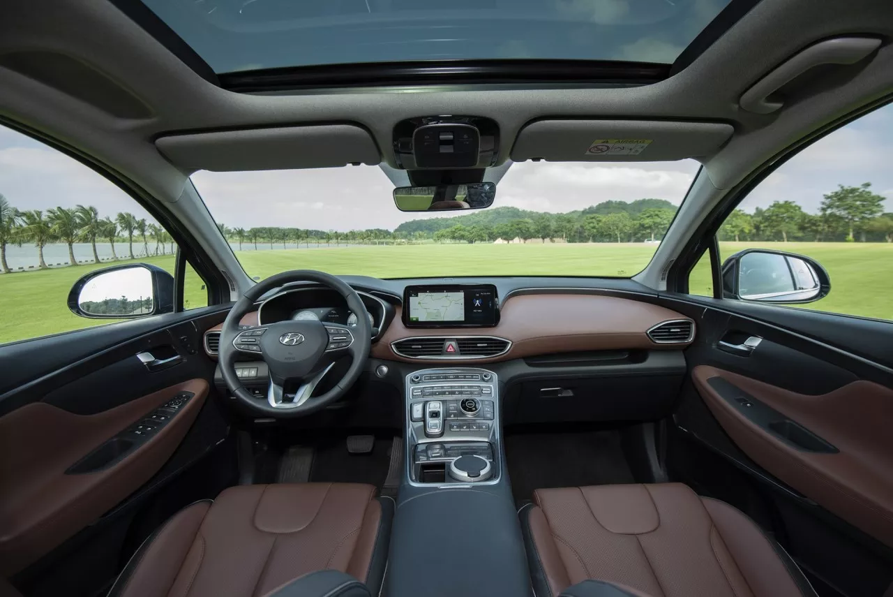 Hyundai Santa Fe 2021 ra mắt tại Việt Nam với giá 1,03 tỷ đồng