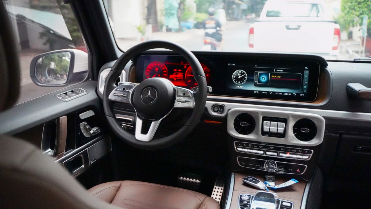Cận cảnh Mercedes-Benz G-class 'giá rẻ' đầu tiên về Việt Nam