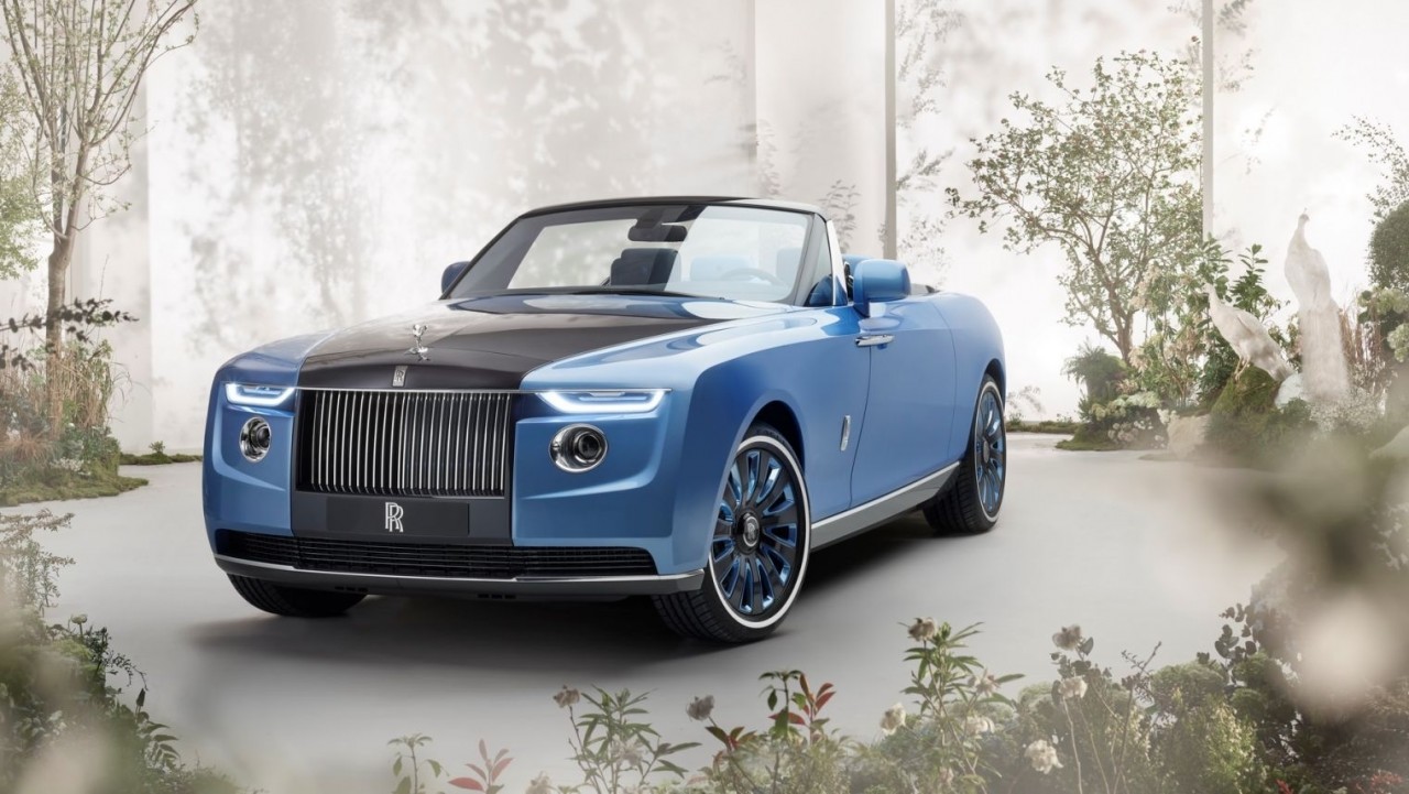 Rolls-Royce trình làng xe siêu sang mui trần mới mang tên ‘Boat Tail’