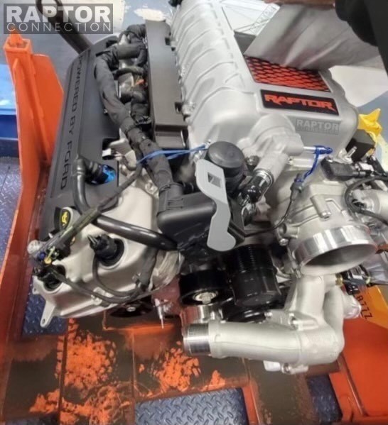 Ford F-150 Raptor R 2023 sẽ được trang bị động cơ V8