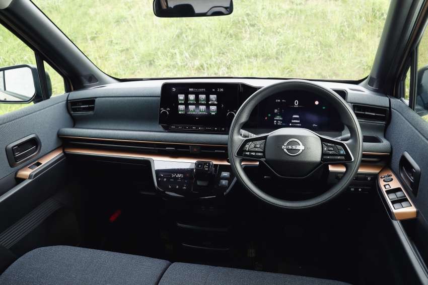 Sakura mẫu xe điện giá rẻ, cỡ nhỏ đầu tiên của Nissan