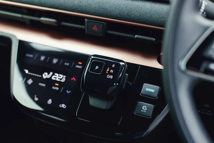Sakura mẫu xe điện giá rẻ, cỡ nhỏ đầu tiên của Nissan