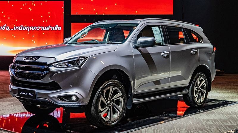 Isuzu MU-X 2022 về đến Việt Nam