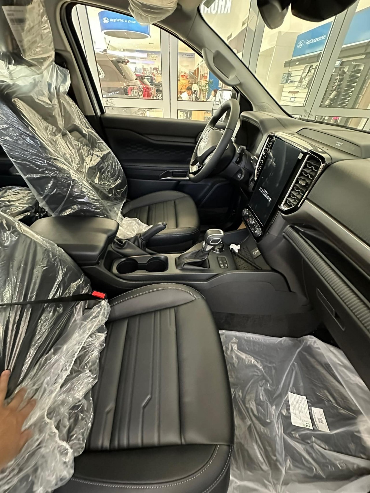 Ford Ranger Sport về đại lý, giá từ 864 triệu đồng