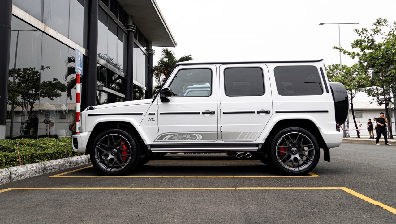 Cận cảnh Mercedes AMG G63 Edition 55 từ 12,6 tỷ đồng tại Việt Nam