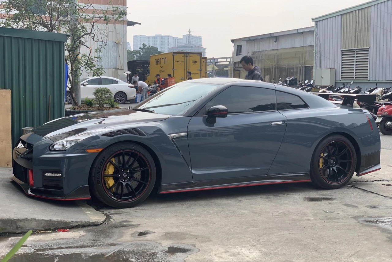 Nissan GT-R Nismo đầu tiên về Việt Nam