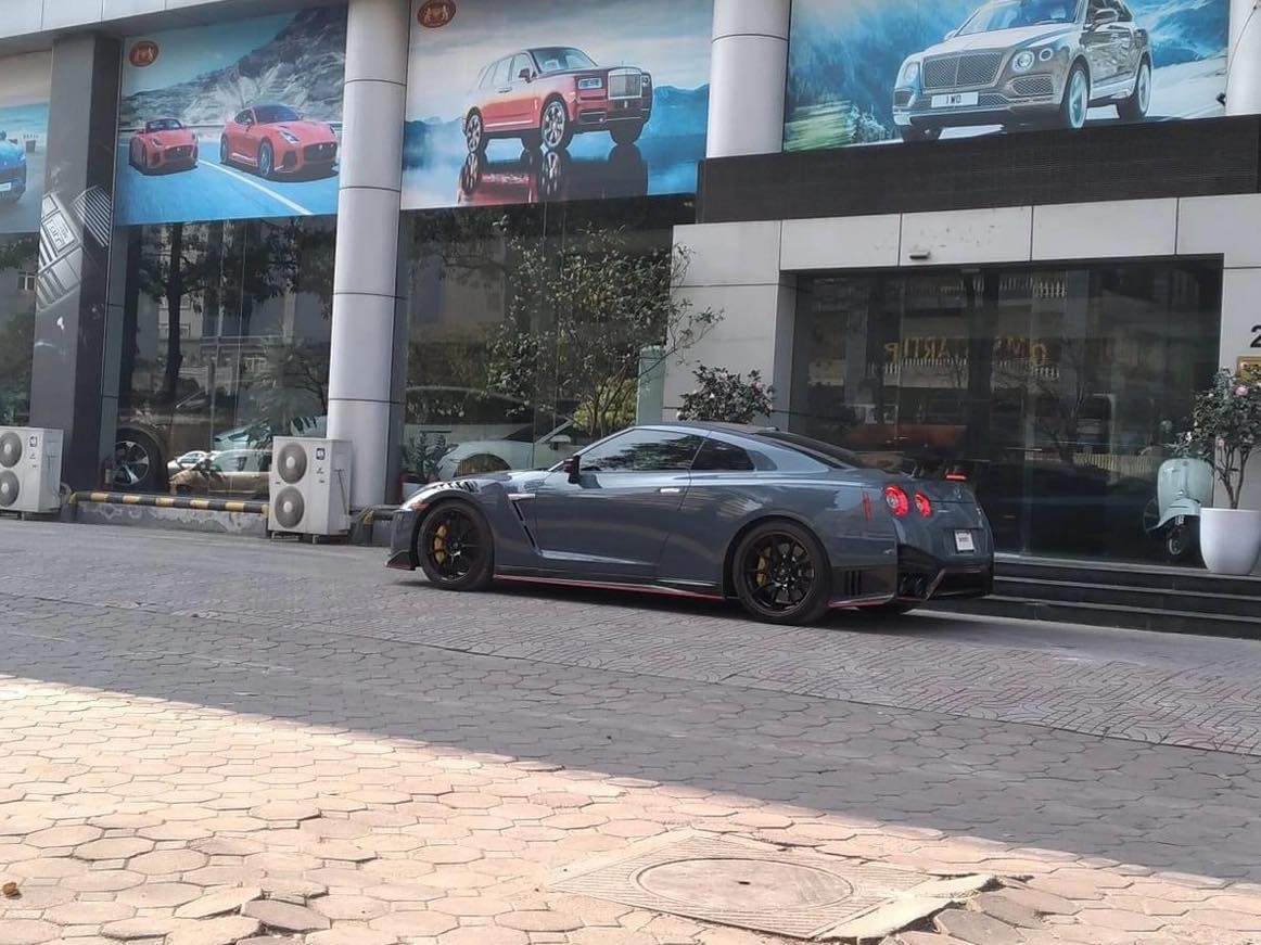 Nissan GT-R Nismo đầu tiên về Việt Nam