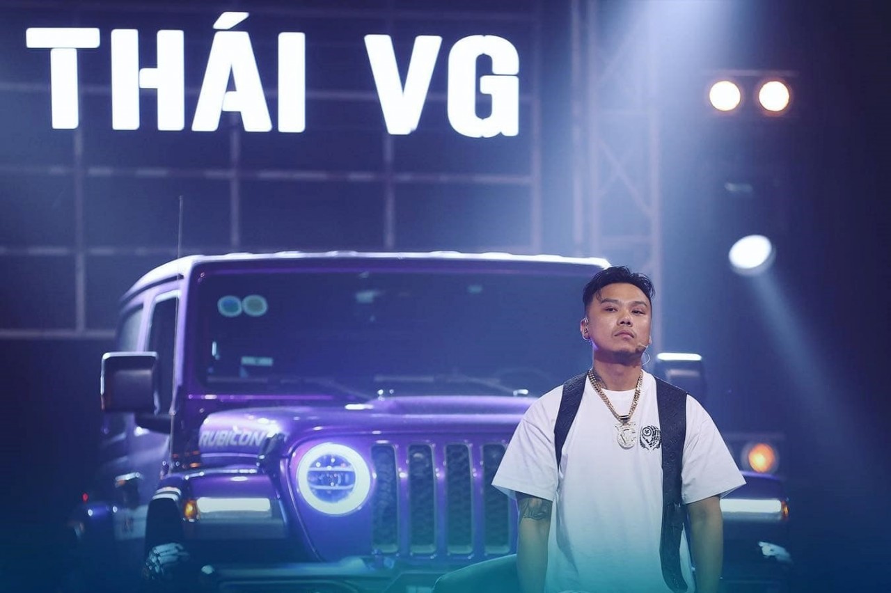 Điểm mặt dàn xe Jeep đồng hành cùng Rap Việt mùa 3