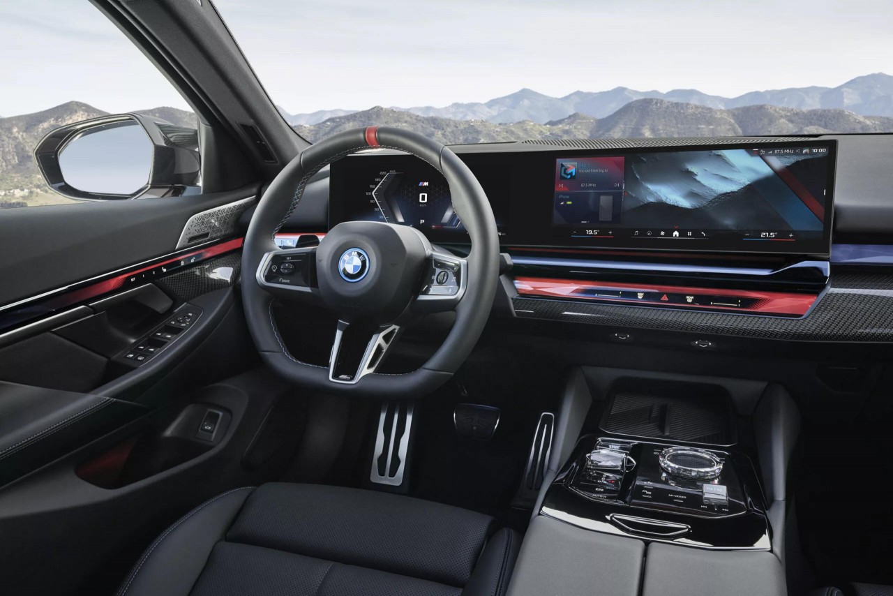 BMW 5-Series 2024: Đột phá về công nghệ BMW 5-Series 2024: Đột phá về công nghệ