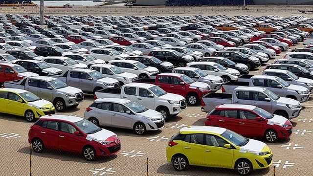 Cận cảnh lô xe Toyota và Mitsubishi hưởng thuế 0% về Việt Nam