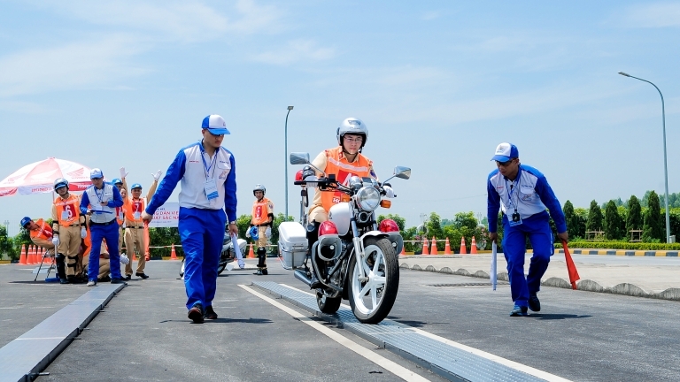 Honda tổ chức Hội thi ”Hướng dẫn viên Lái xe an toàn xuất sắc năm 2019”