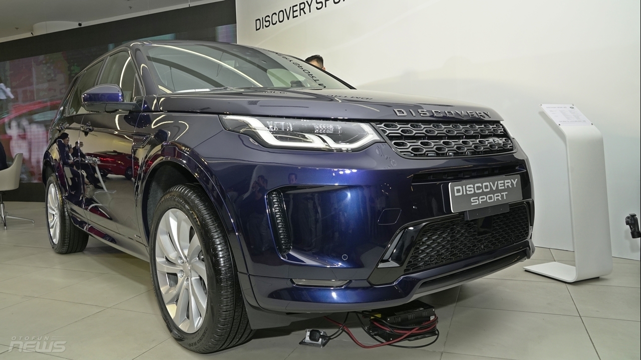 Cận cảnh Land Rover Discovery Sport 2020