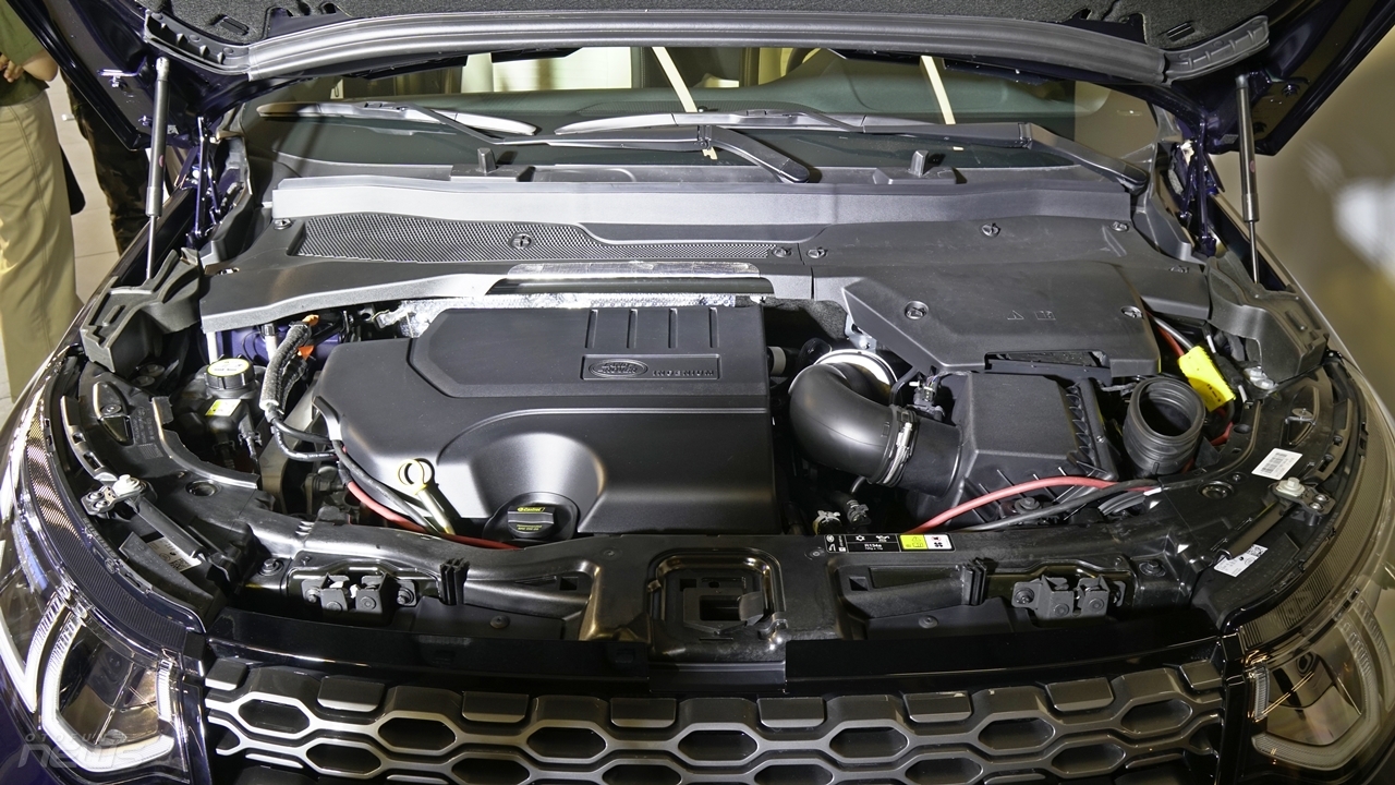can canh land rover discovery sport 2020