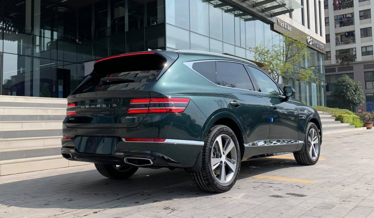 Genesis GV80 được đại lý Hyundai chào bán với giá 3,95 tỷ đồng