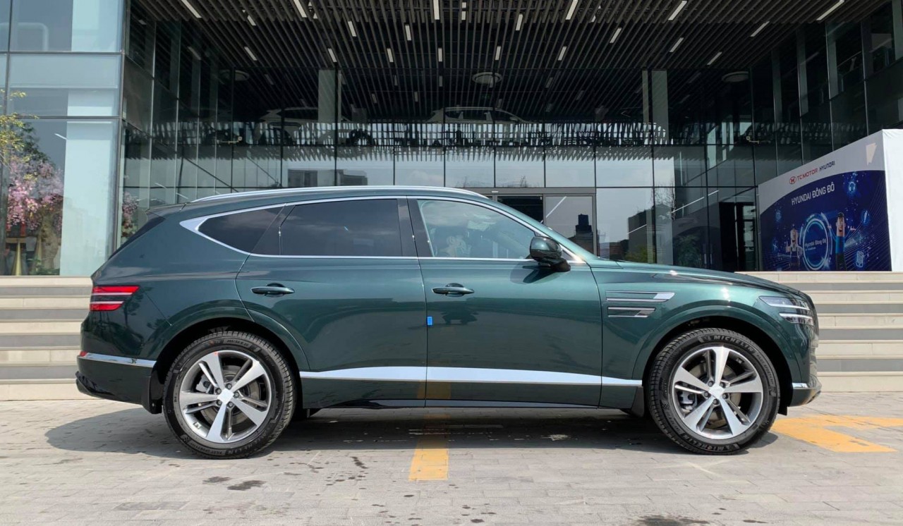 Genesis GV80 được đại lý Hyundai chào bán với giá 3,95 tỷ đồng