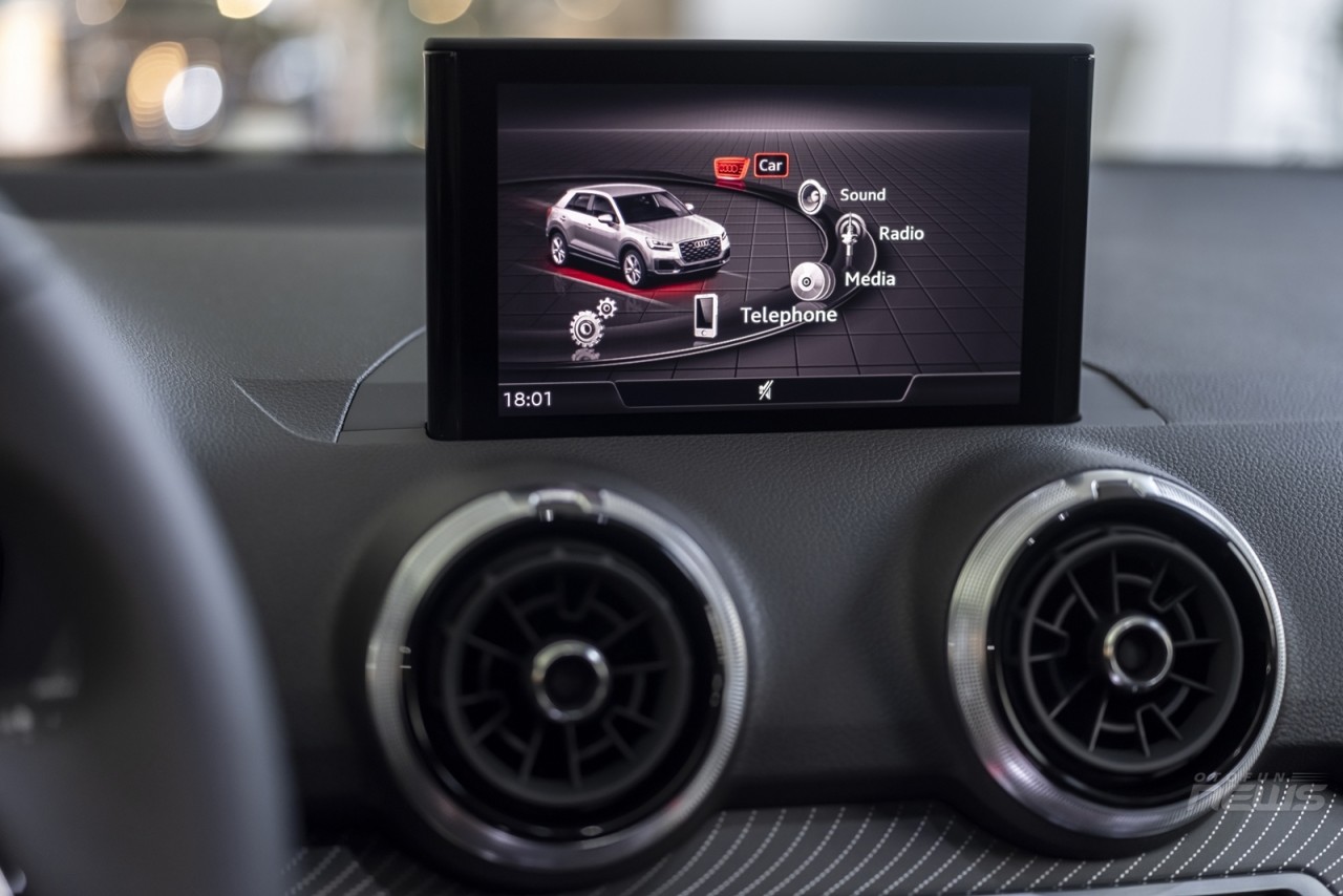 Audi Việt Nam ra mắt Q2 mới