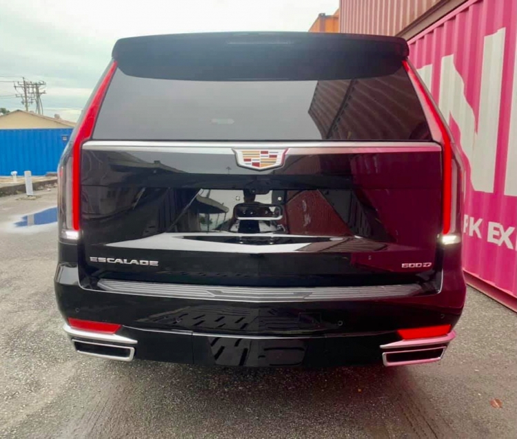 'Hàng khủng' Cadillac Escalade 2021 thế hệ mới đầu tiên về Việt Nam