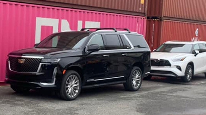 'Hàng khủng' Cadillac Escalade 2021 thế hệ mới đầu tiên về Việt Nam
