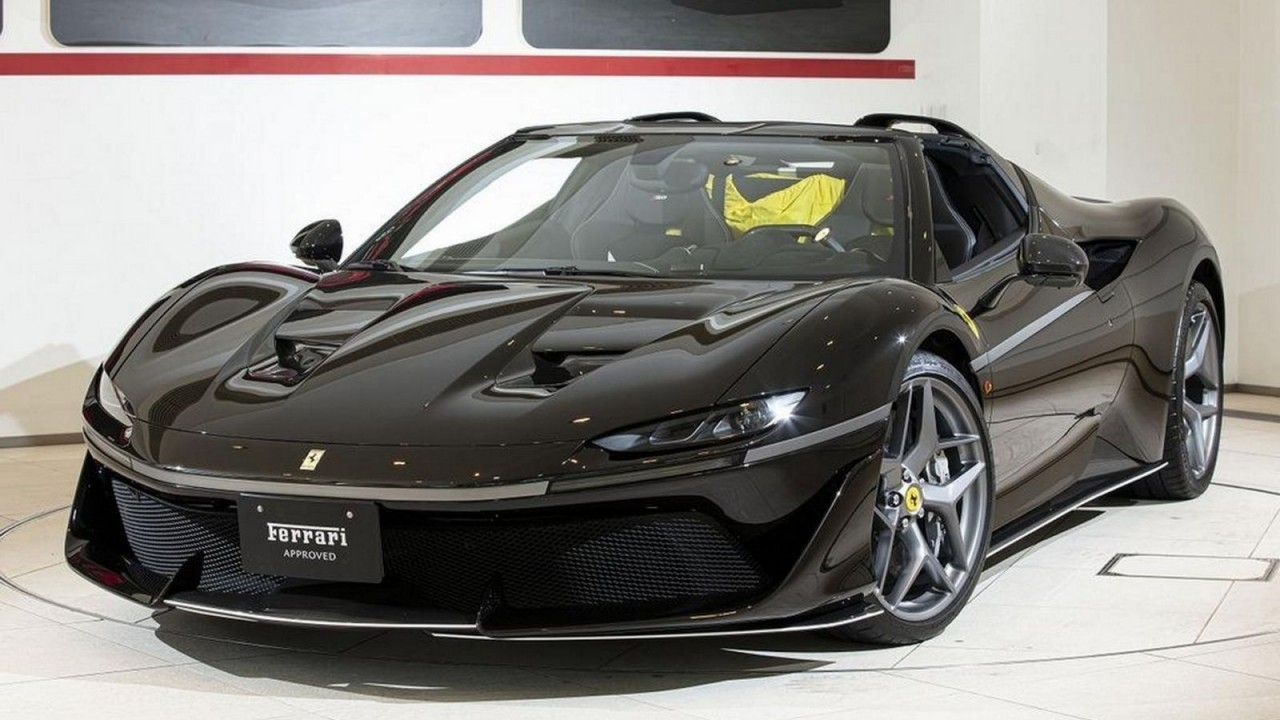 'Hàng độc' Ferrari J50 được rao bán tại Nhật Bản với giá 3,6 triệu USD