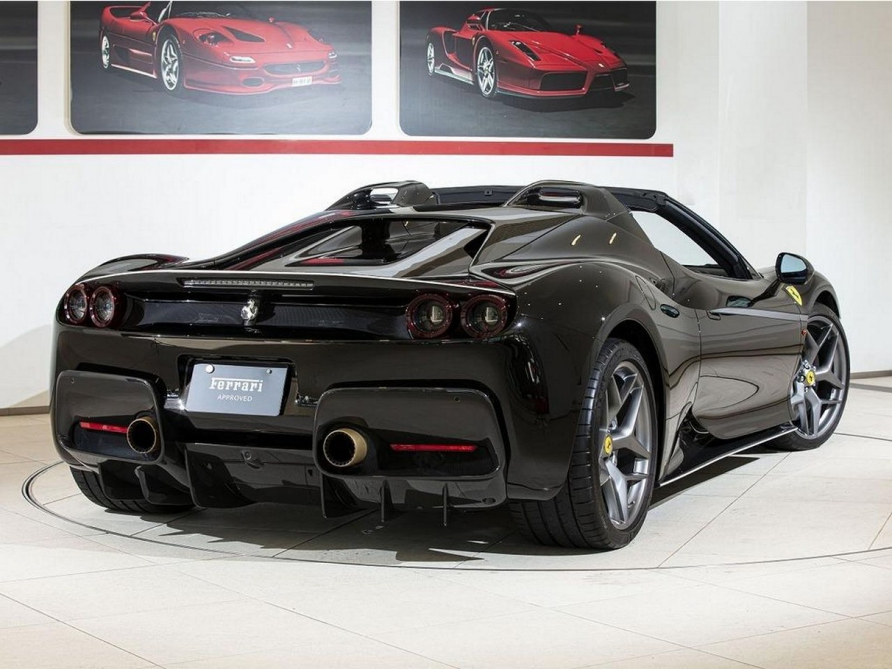 'Hàng độc' Ferrari J50 được rao bán tại Nhật Bản với giá 3,6 triệu USD