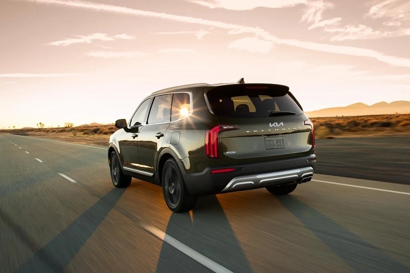 Kia Telluride 2022 bổ sung công nghệ, giá bán tăng