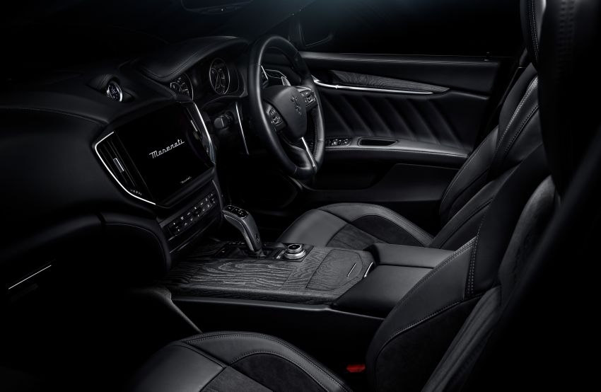 Maserati Ghibli Fragment phiên bản giới hạn chỉ 175 chiếc Maserati Ghibli Fragment phiên bản giới hạn chỉ 175 chiếc