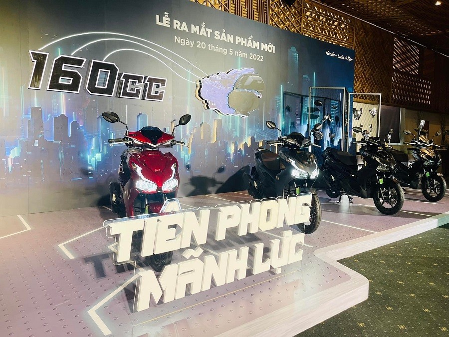 Vừa ra mắt Honda Air Blade 160 đã bị đội giá hơn 15 triệu đồng