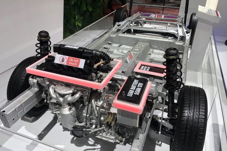 Suzuki Ertiga Hybrid 2022 ra mắt thị trường Indonesia